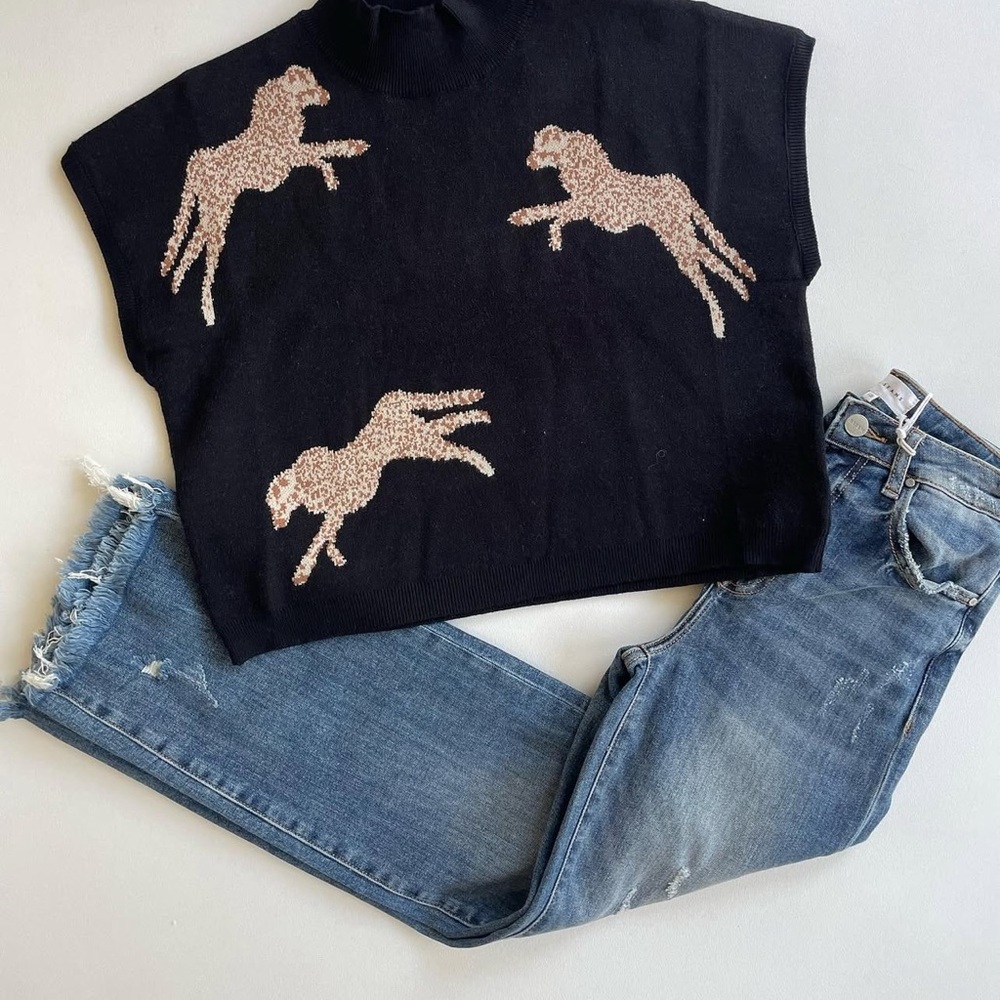 Entro Black Sweater with Tan Chetah Design